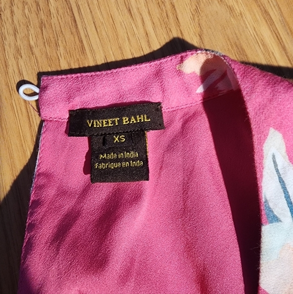 Vineet Bahl Blouse - Picture 10 of 10